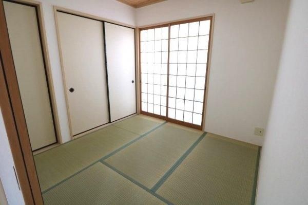 4LDK Detached House for Sale in Kaizuka, Osaka - Thumbnail 4