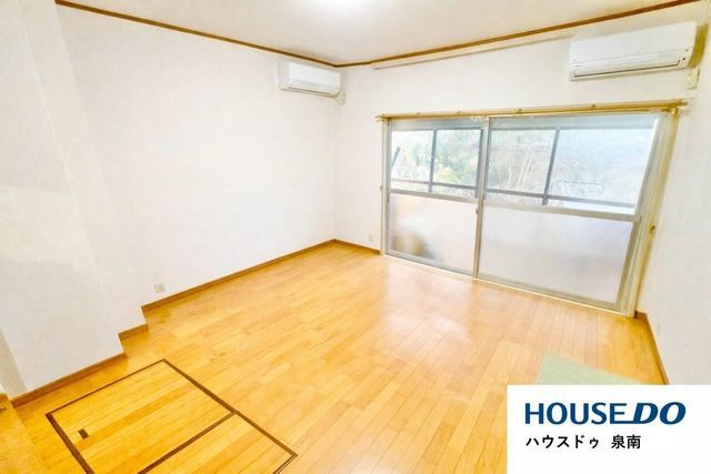 Renovated 4LDK House with Garage in Sennan, Osaka - Thumbnail 4