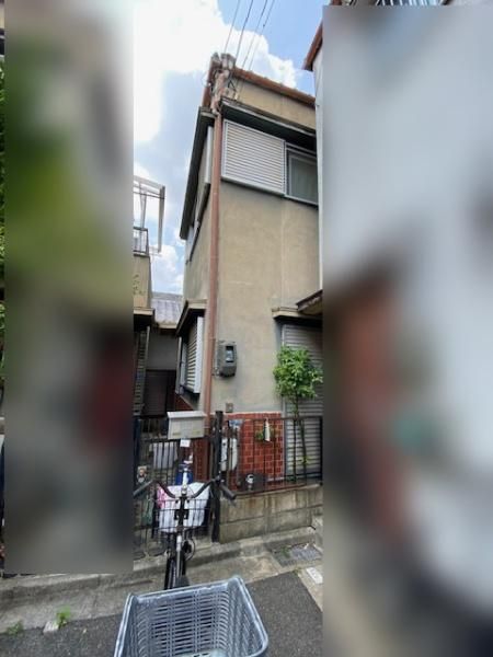 2DK Wooden House for Sale in Osaka's Higashi Sumiyoshi Ward - Thumbnail 2