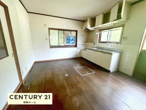 5DK House for Sale in Nara City, Nara Prefecture - Thumbnail 3