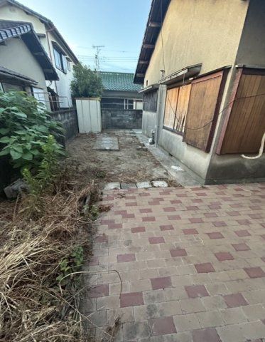 Renovated 2DK House in Wakayama City - 55 sqm on 213 sqm Land - Thumbnail 3