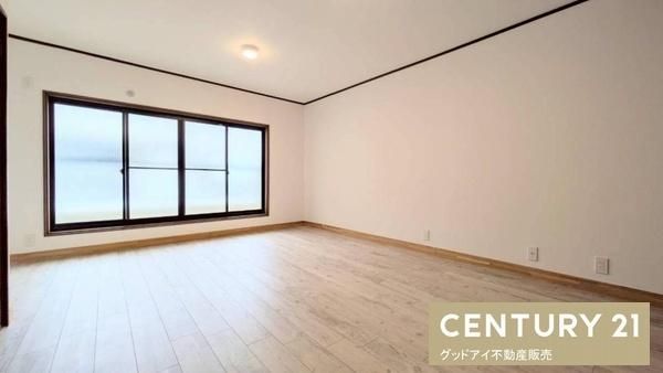 Renovated 4LDK House Near Senri Station, Osaka Asahi Ward - Thumbnail 2