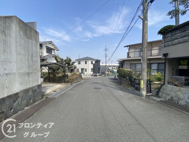 6LDK Traditional Style House for Sale in Hirakata, Osaka - Thumbnail 3