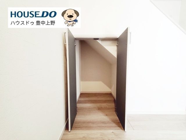 New 3LDK House in Toyonaka, Osaka with Built-in Garage - Thumbnail 4