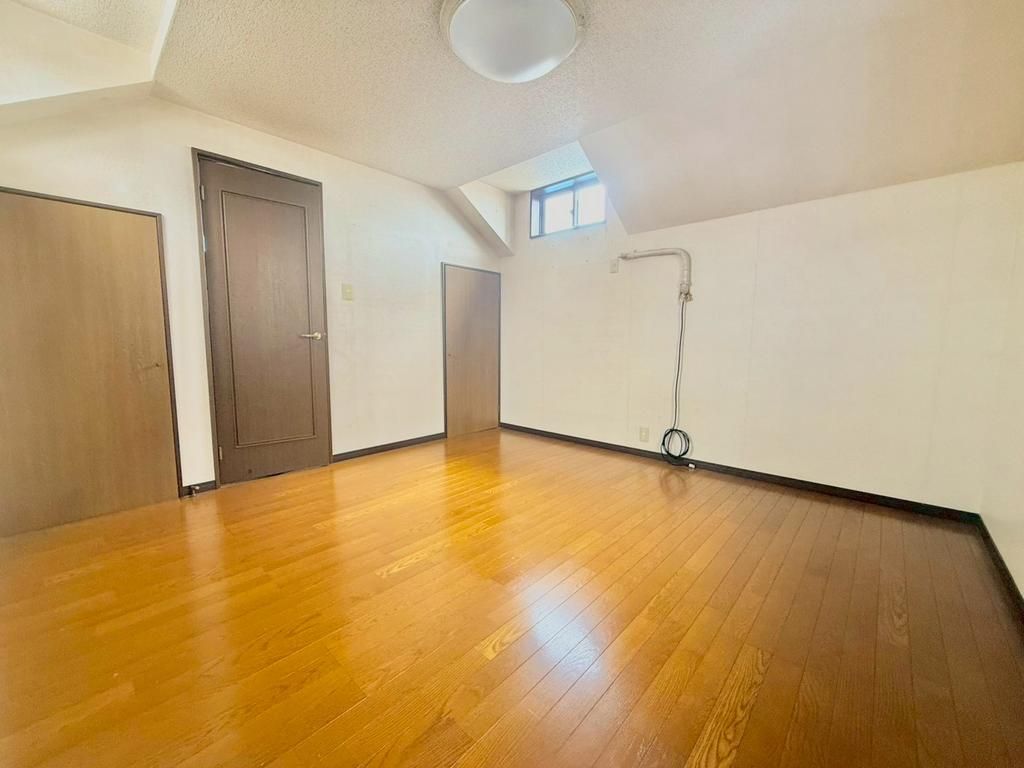 5LDK House for Sale in Matsubara, Osaka - 97.65 sqm - Thumbnail 3