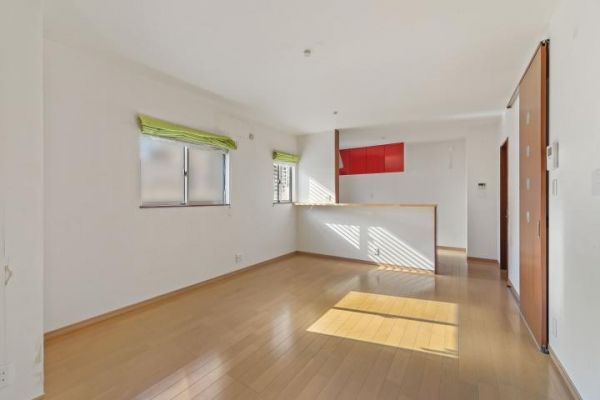 4LDK Detached House for Sale in Fujiidera, Osaka - Thumbnail 3