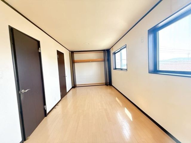 4LDK Detached House in Nara City with Loft and Parking - Thumbnail 3