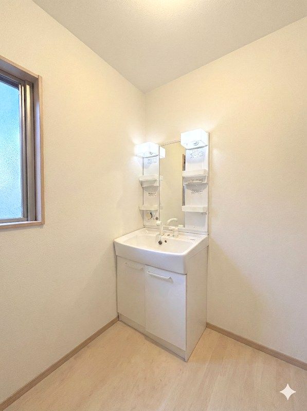 4LDK Detached House for Sale in Takatsuki, Osaka - Thumbnail 4