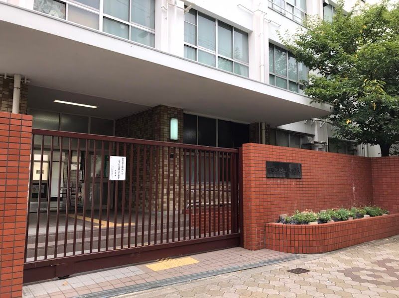 5LDK Shop House for Sale in Osaka's Kita Ward Near Tenjinbashisuji - Thumbnail 2