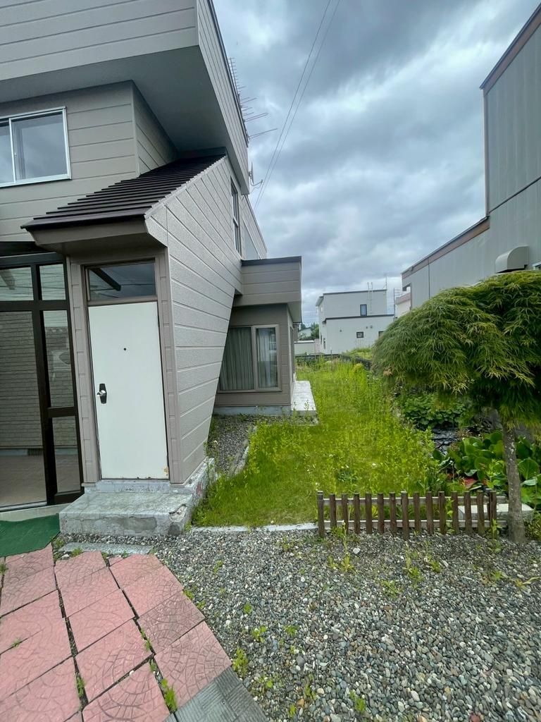 7LDK Wooden House for Sale in Eniwa, Hokkaido - Thumbnail 2