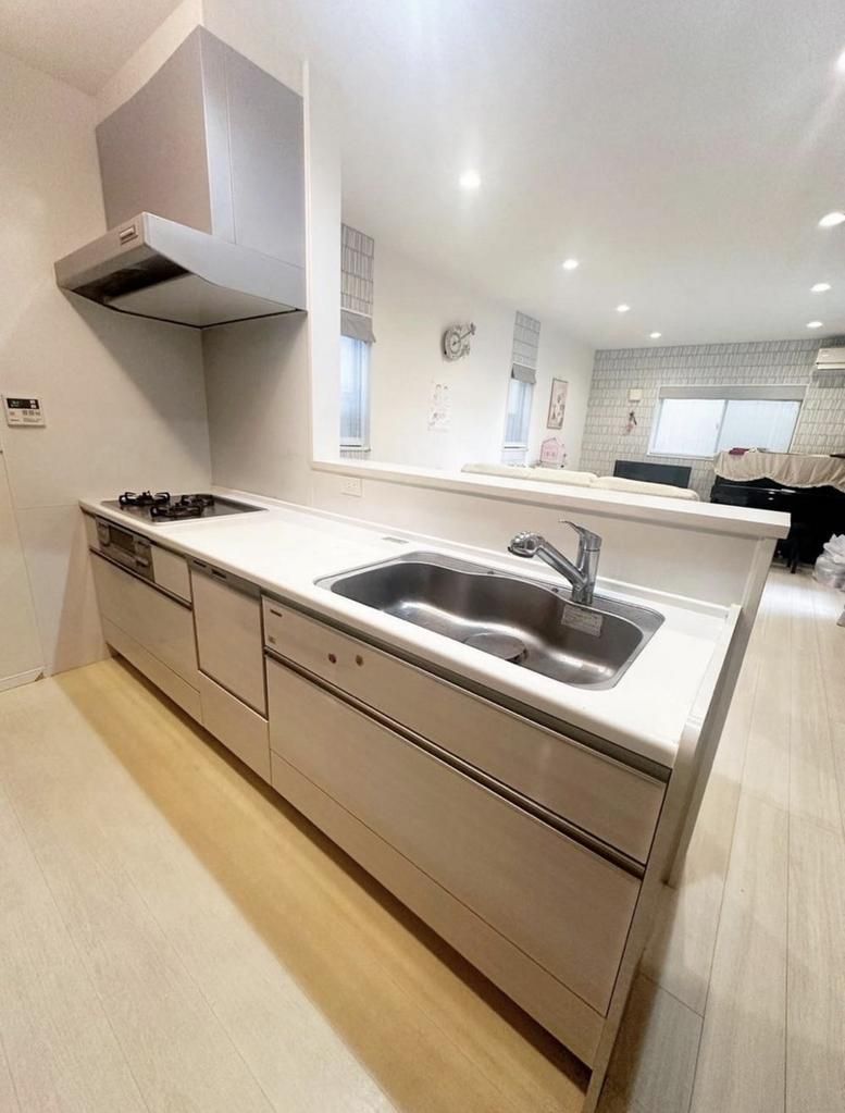 3LDK Detached House for Sale in Sumiyoshi, Osaka - Thumbnail 2