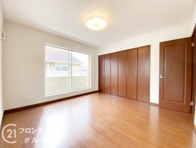 4LDK Detached House with Garden in Sakai Harumidai, Osaka - Thumbnail 3
