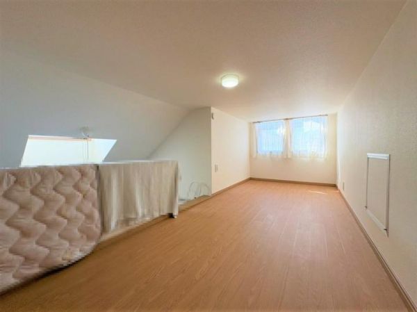 4LDK House with Loft near Hoshida Station, Katano City - Thumbnail 4