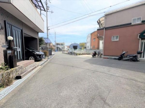 4LDK House with Loft near Hoshida Station, Katano City - Thumbnail 3