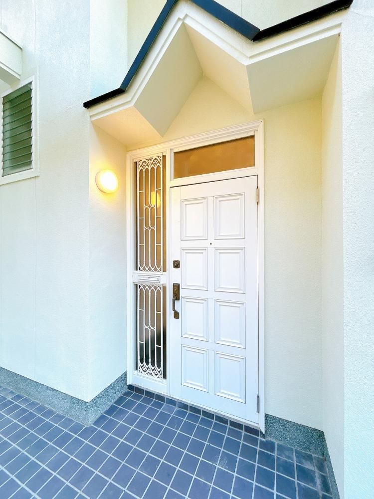 Renovated 4LDK House with Garden in Himeji, Hyogo - Thumbnail 2