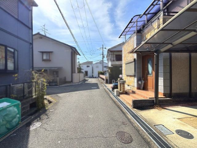 4LDK All-Electric House with Solar Panels for Sale in Katano, Osaka - Thumbnail 2