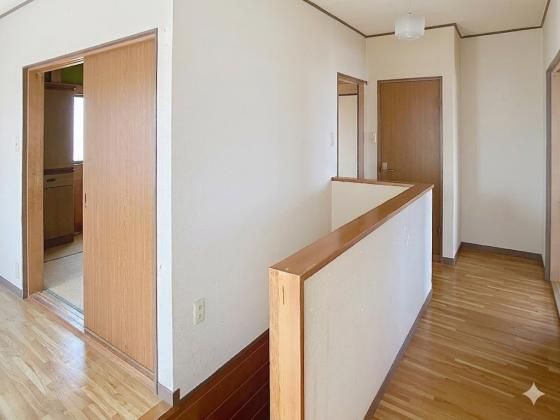 Spacious 9DK House for Sale in Uchinada, Ishikawa - Thumbnail 2