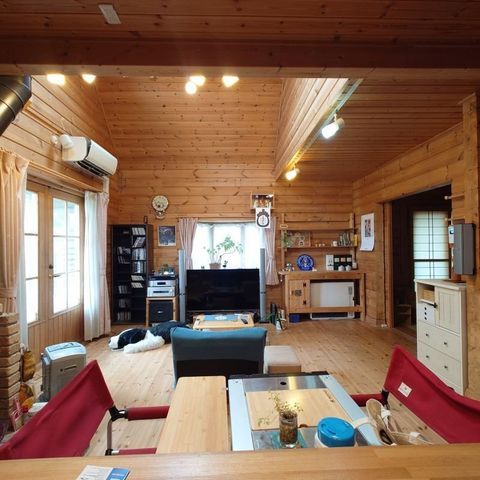 Log-Style 2SLDK House in Tomakomai, Hokkaido with Deck & Views - Thumbnail 3