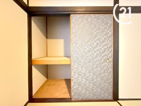 Renovated 3LDK House for Sale in Osaka's This Flower Ward - Thumbnail 4