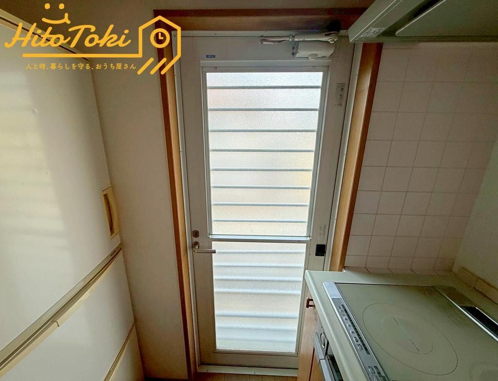 4SLDK Wooden House for Sale in Kobe's Momoyamadai - Thumbnail 3