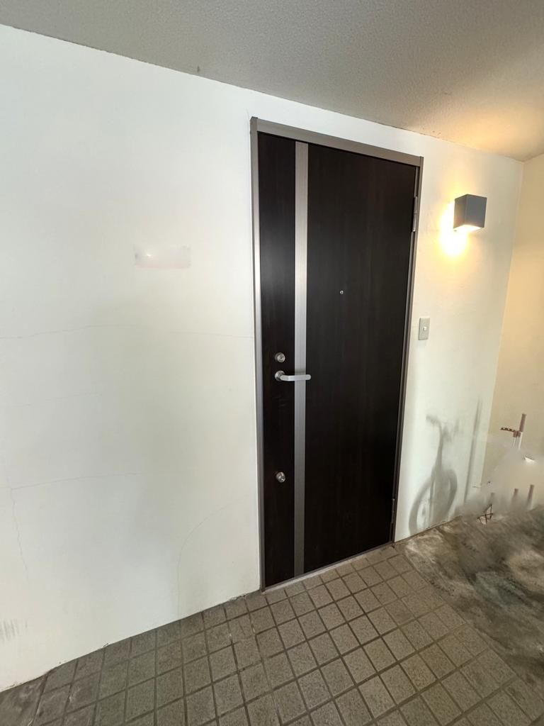 3LDK Solar-Powered House for Sale in Kadoma, Osaka - Thumbnail 2