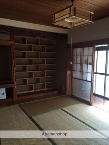 3DK Detached House for Rent in Mimata-cho, Miyazaki Prefecture - Thumbnail 3