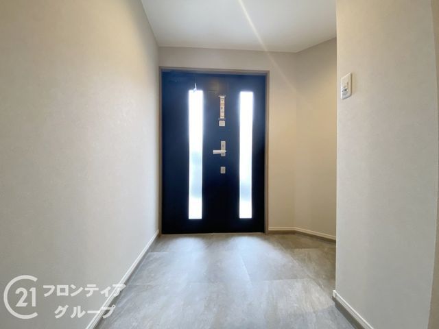 Renovated 3LDK House for Sale in Nagaokakyo, Kyoto - Thumbnail 2