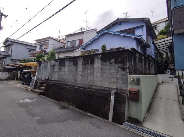 6DK Wooden House for Sale in Tondabayashi, Osaka - 495万円 - Thumbnail 2
