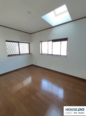 4LDK Detached House for Sale in Sennan City, Osaka - Thumbnail 3
