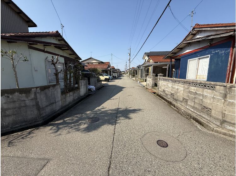 7DK House for Sale in Kanazawa, Ishikawa Prefecture - Thumbnail 4