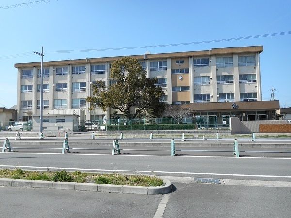5DK House for Sale in Narukami, Wakayama City - Thumbnail 4