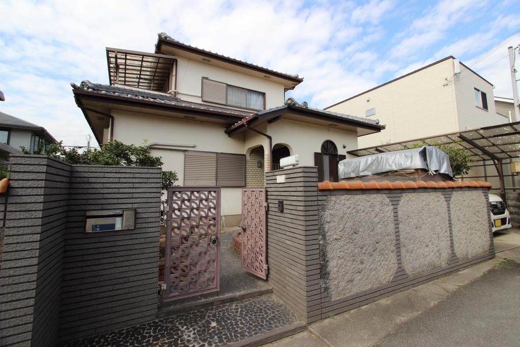 Spacious 4DK House on 216m² Land in Harima Town, Hyogo - Thumbnail 2