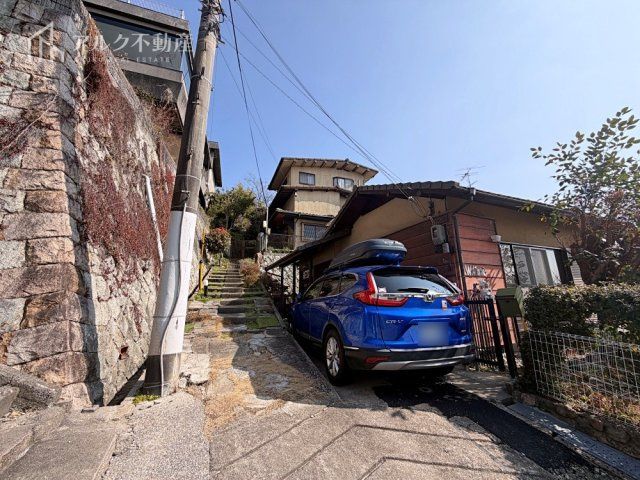 4LDK Detached House for Sale in Koyo-en, Nishinomiya - Thumbnail 3