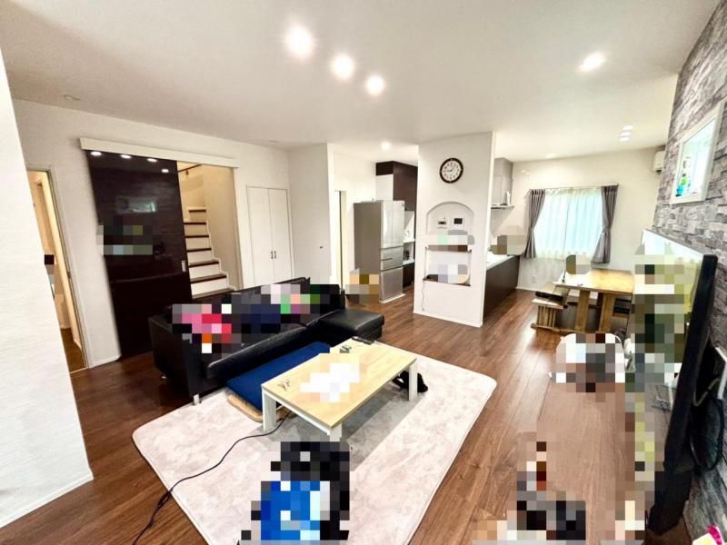 5LDK Modern House for Sale in Kumatori, Osaka | 3 Parking Spaces - Thumbnail 4