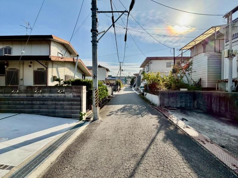 5LDK Modern House for Sale in Kumatori, Osaka | 3 Parking Spaces - Thumbnail 2