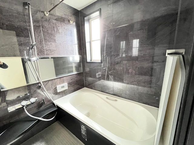 5LDK House for Sale in Suzuka, Mie - 121.72 sqm - Thumbnail 4