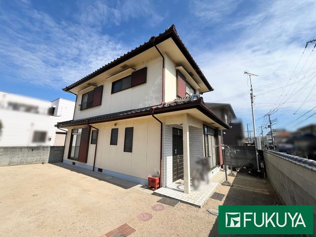 5DK House for Sale in Himeji with 61 Tsubo Land and 3 Car Parks - Thumbnail 3
