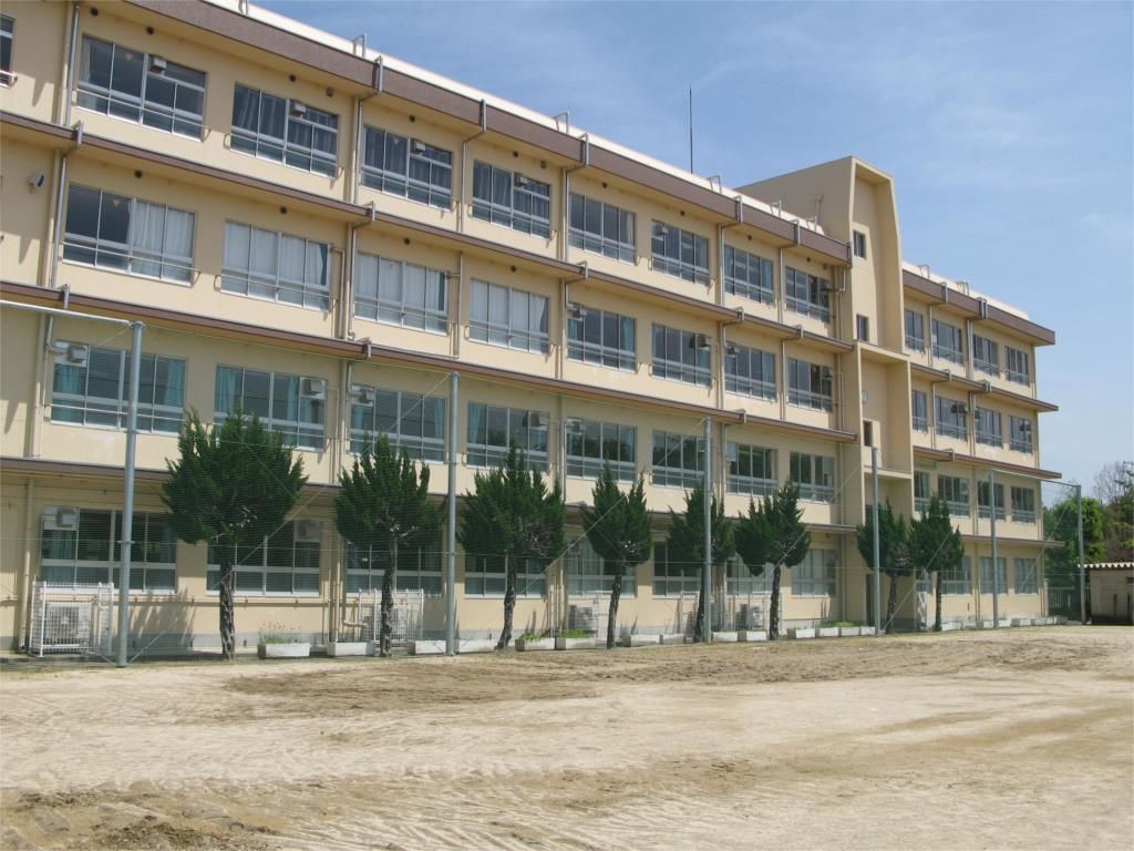 4LDK Detached House for Sale in Ibaraki, Osaka - Thumbnail 4