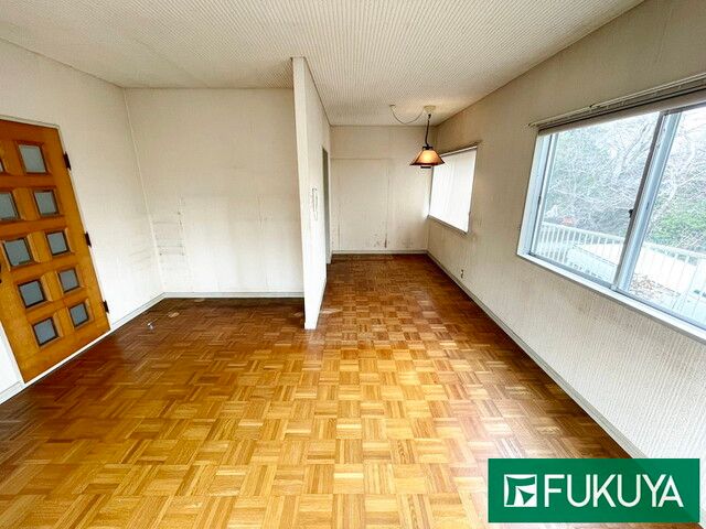 5SLDK Detached House for Sale in Hannanshi, Osaka - Thumbnail 3