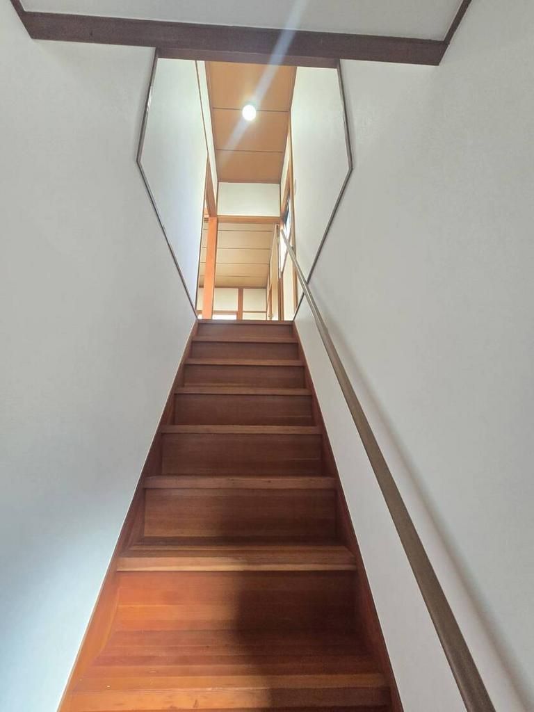 Renovated 2LDK House for Sale Near Higashi-Muko Station - Thumbnail 2