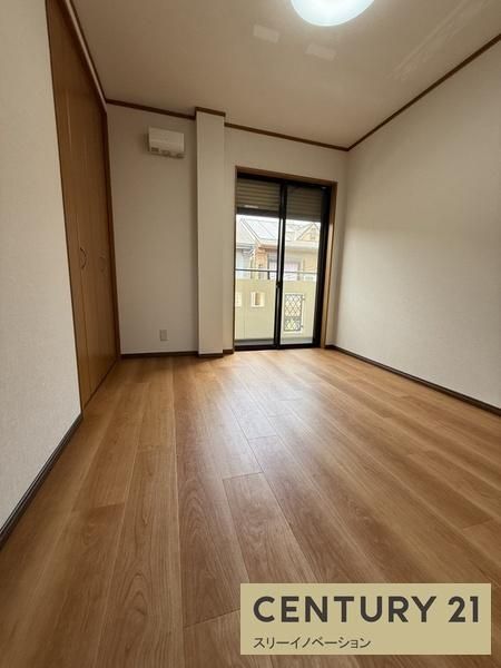 4LDK Steel Frame House for Sale in Osaka's Taisho Ward - Thumbnail 3