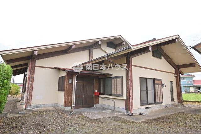 4LDK House for Sale in Ibusuki, Kagoshima - 138 sqm - Thumbnail 3