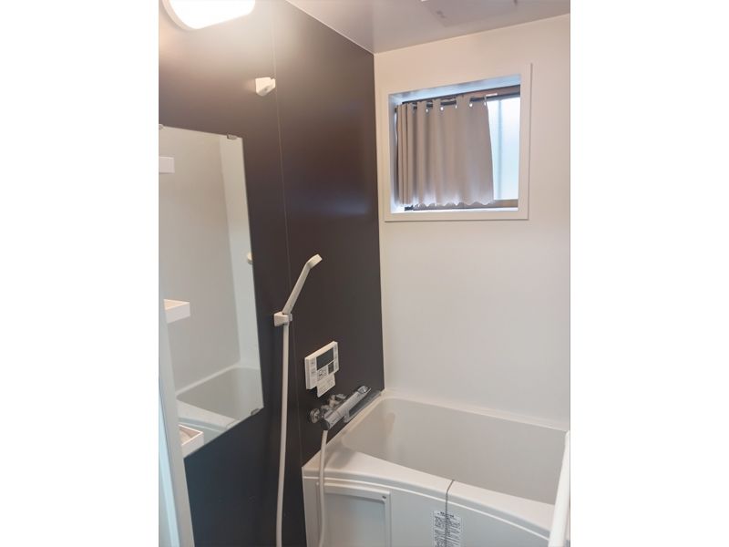 Renovated 4LDK Wooden House for Sale in Fujiidera, Osaka - Thumbnail 2