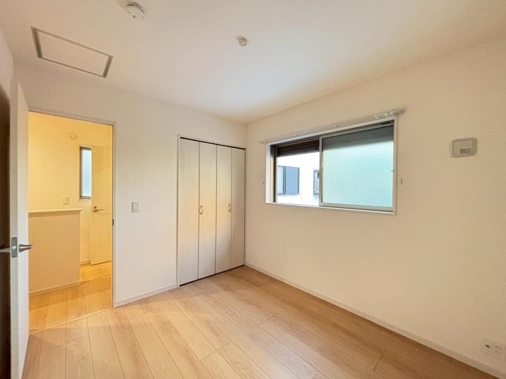 Modern 2SLDK Detached House in Sakai, Osaka - Built 2021 - Thumbnail 4