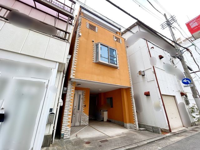 4-Story 4LDK Townhouse near Sannomiya Station, Kobe - Thumbnail 3