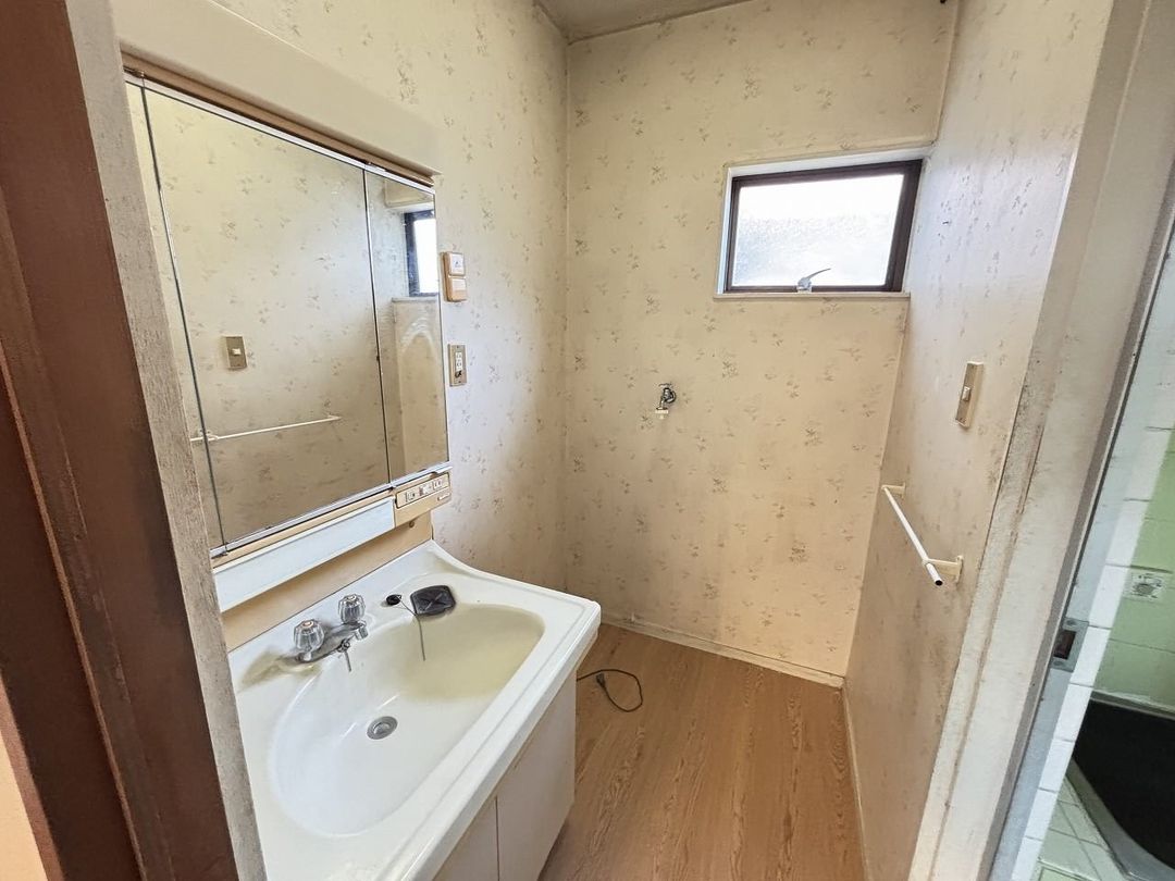 5DK Vacant House for Sale in Yamatokoriyama, Nara - Thumbnail 4