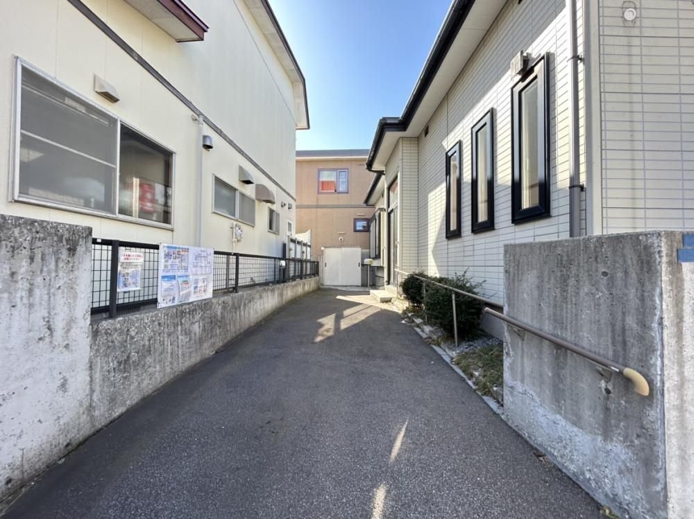 Renovated 4SLDK House in Hakodate with 2-Year Warranty - Thumbnail 2