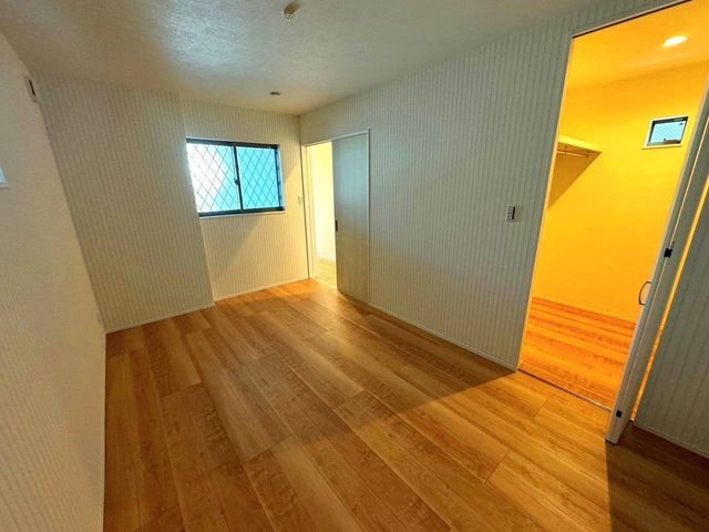 Modern 3LDK House in Katano City, Osaka - All-Electric & New - Thumbnail 4