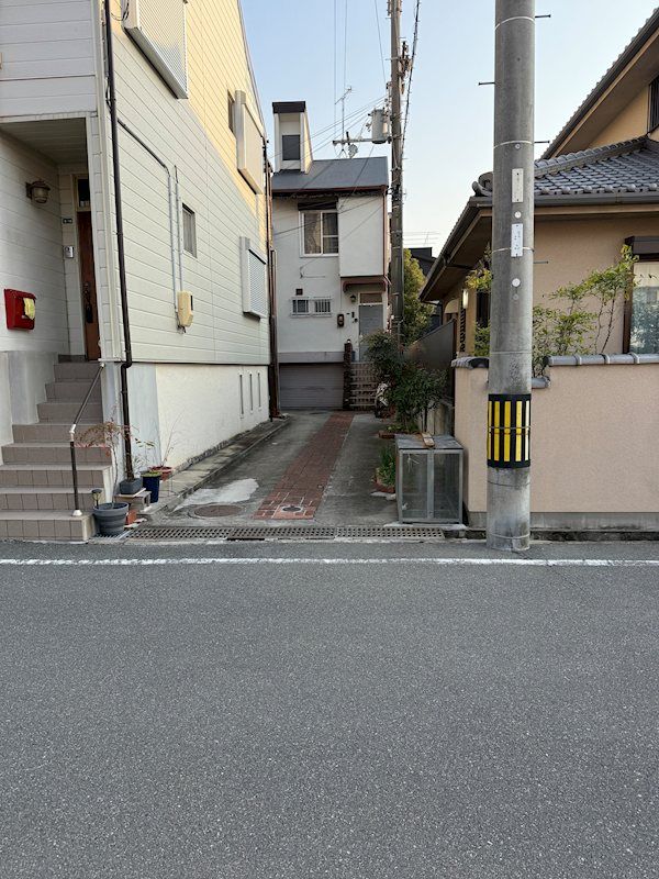 4DK Terrace House for Sale in Minoh City, Osaka - Thumbnail 2