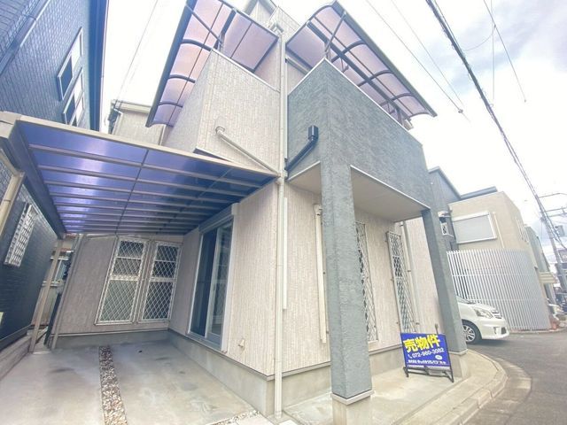 5LDK Detached House for Sale near Hiraoka Station, Higashiosaka - Thumbnail 2